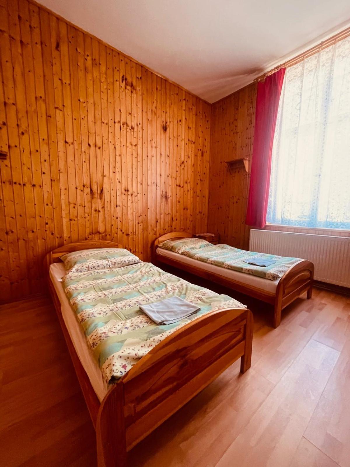 Penzion Dalibor Trutnov Buitenkant foto