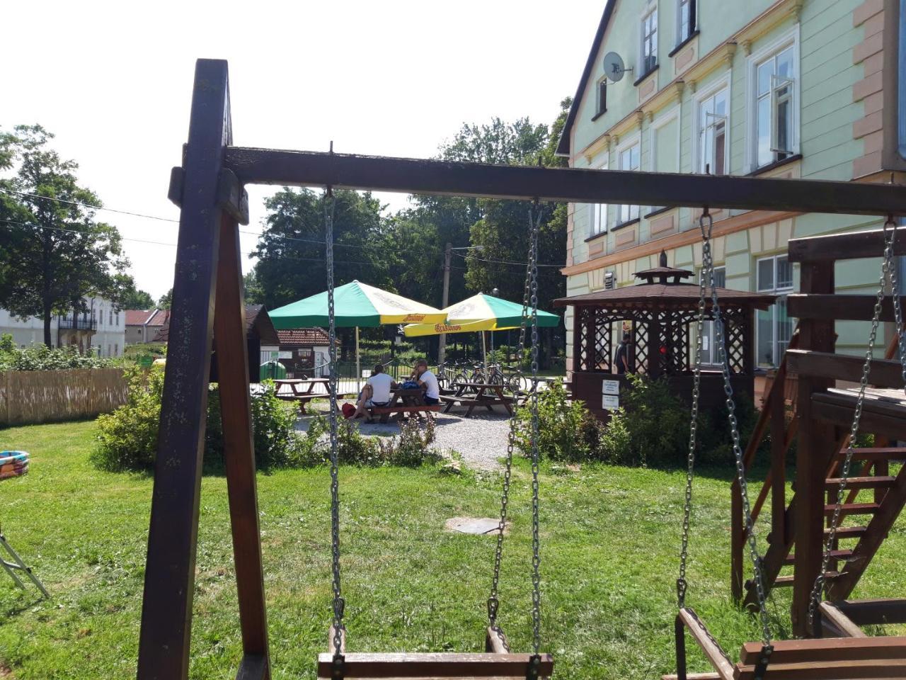Penzion Dalibor Trutnov Buitenkant foto